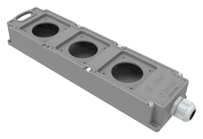 Tribox Socket strip enclosure (with large cut-out) BG4-100Y-0Y0Y